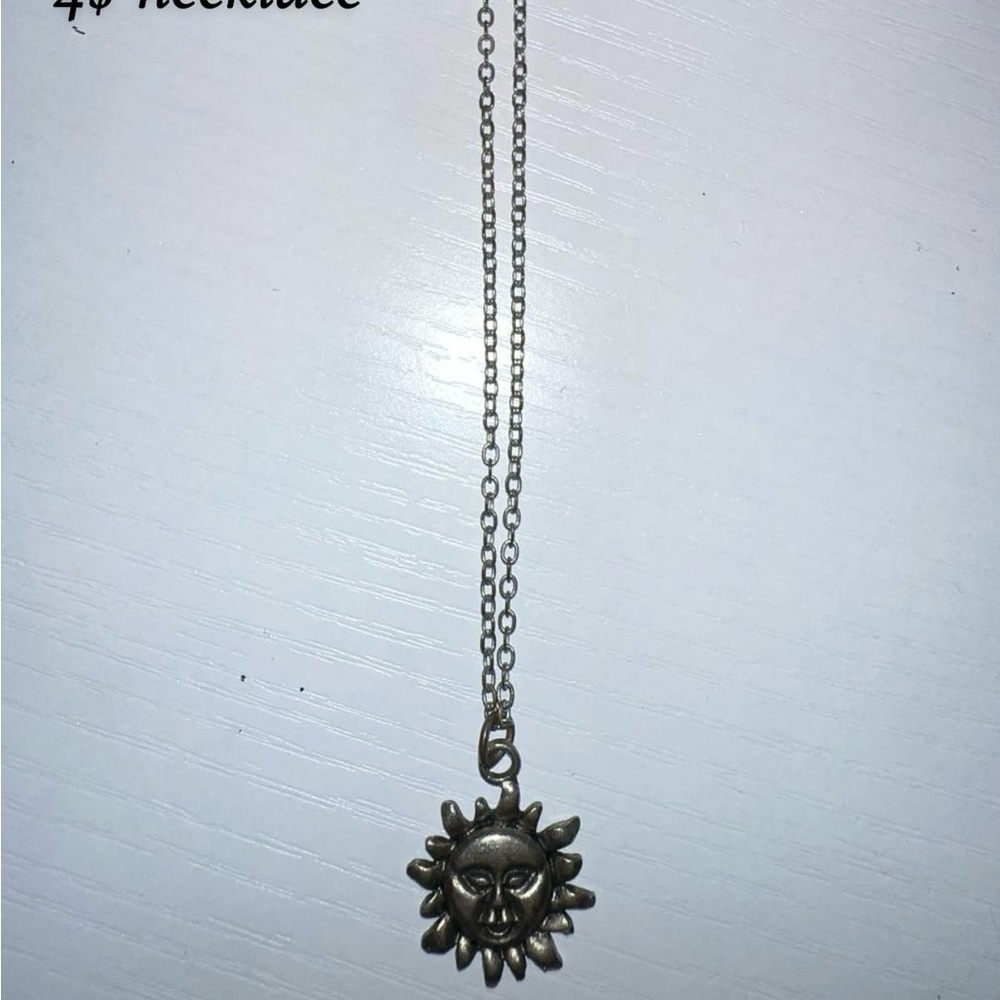 Sun Pendant Necklace in Silver